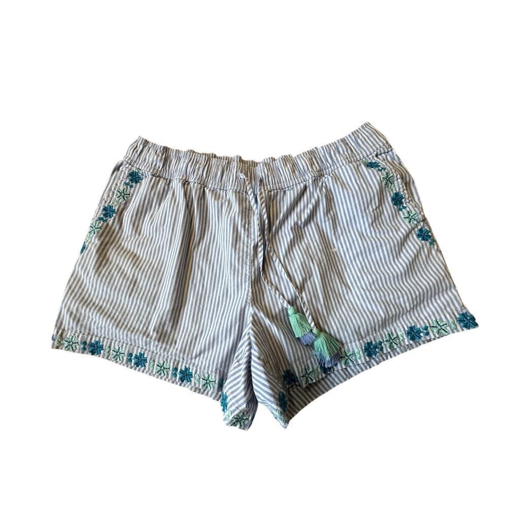 Vineyard Vines Cute embroidered dressy shorts, Size Large; Elastic Waist
